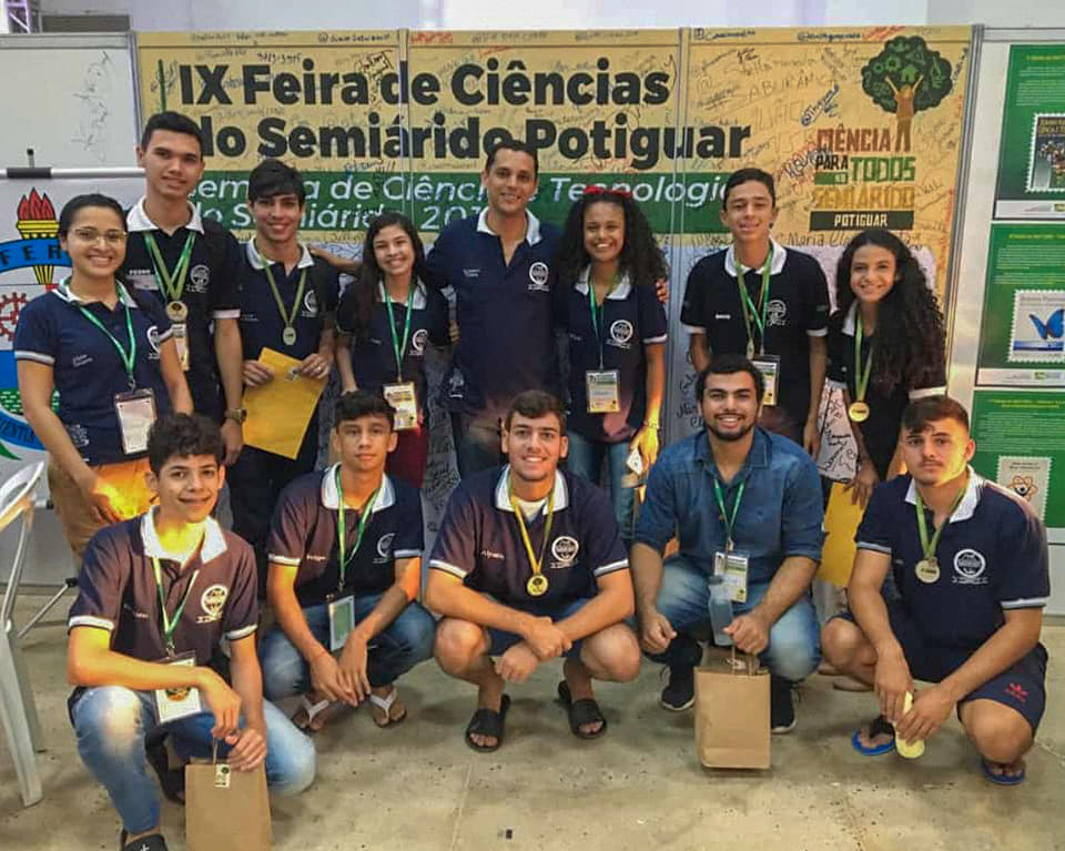 IV SICB — Estudantes do Seridó representando a SICB na MOSTRATEC e FEBRACE